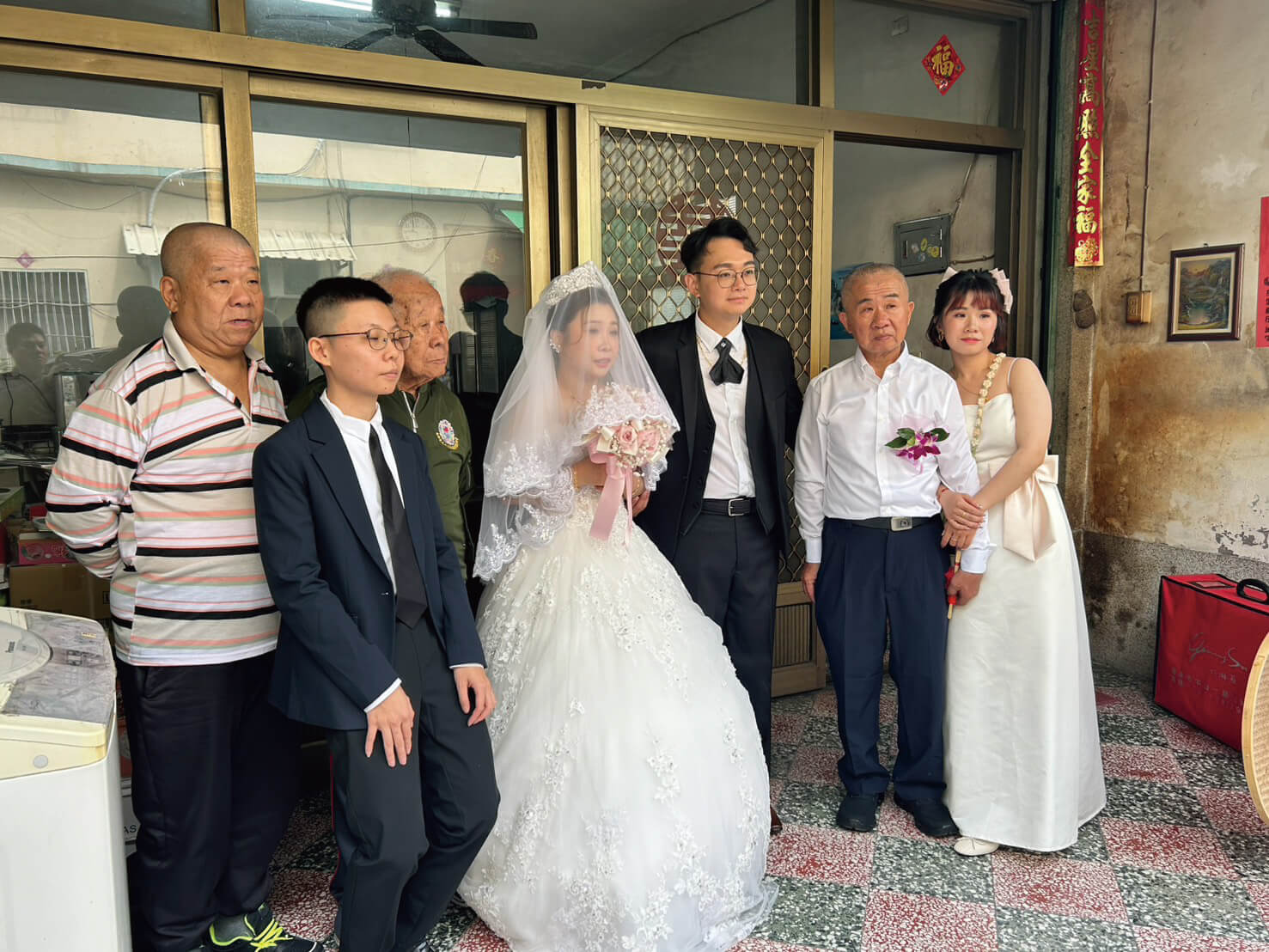 時客包車｜迎娶禮車選阿法，高雄前鎮黃先生的大日子這樣開場！的第3張圖片