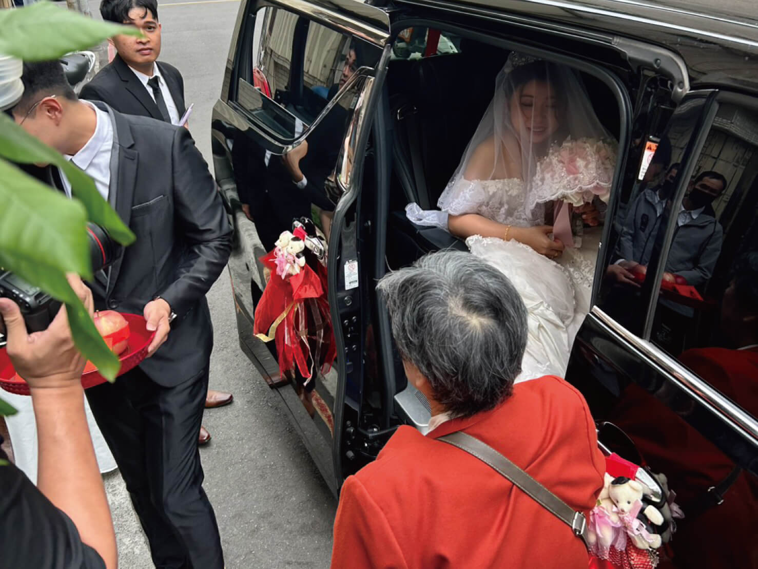 時客包車｜迎娶禮車選阿法，高雄前鎮黃先生的大日子這樣開場！的第4張圖片